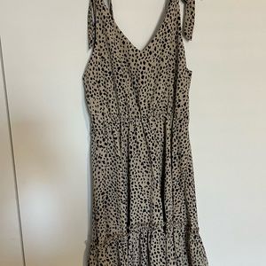 Woman’s medium size dress
